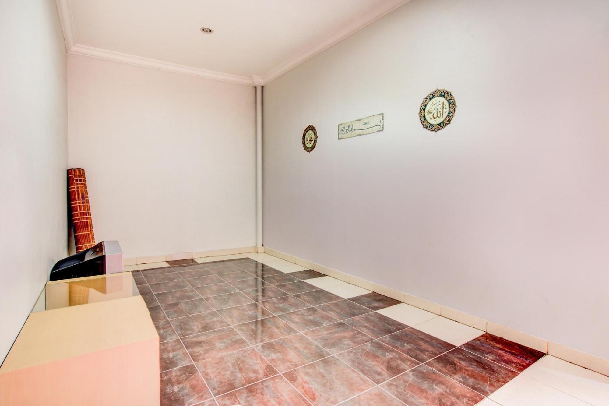Spot On 2182 Al-Ghani 2 Syariah Padang  Exterior photo